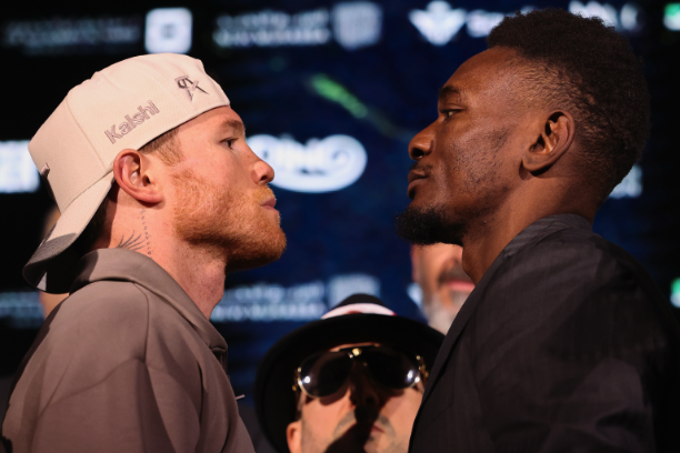 Canelo vs. Mbilli sigue en pie pese a la polémica en Arabia Saudita